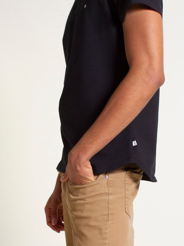 Basic Chest T-Shirt - Black